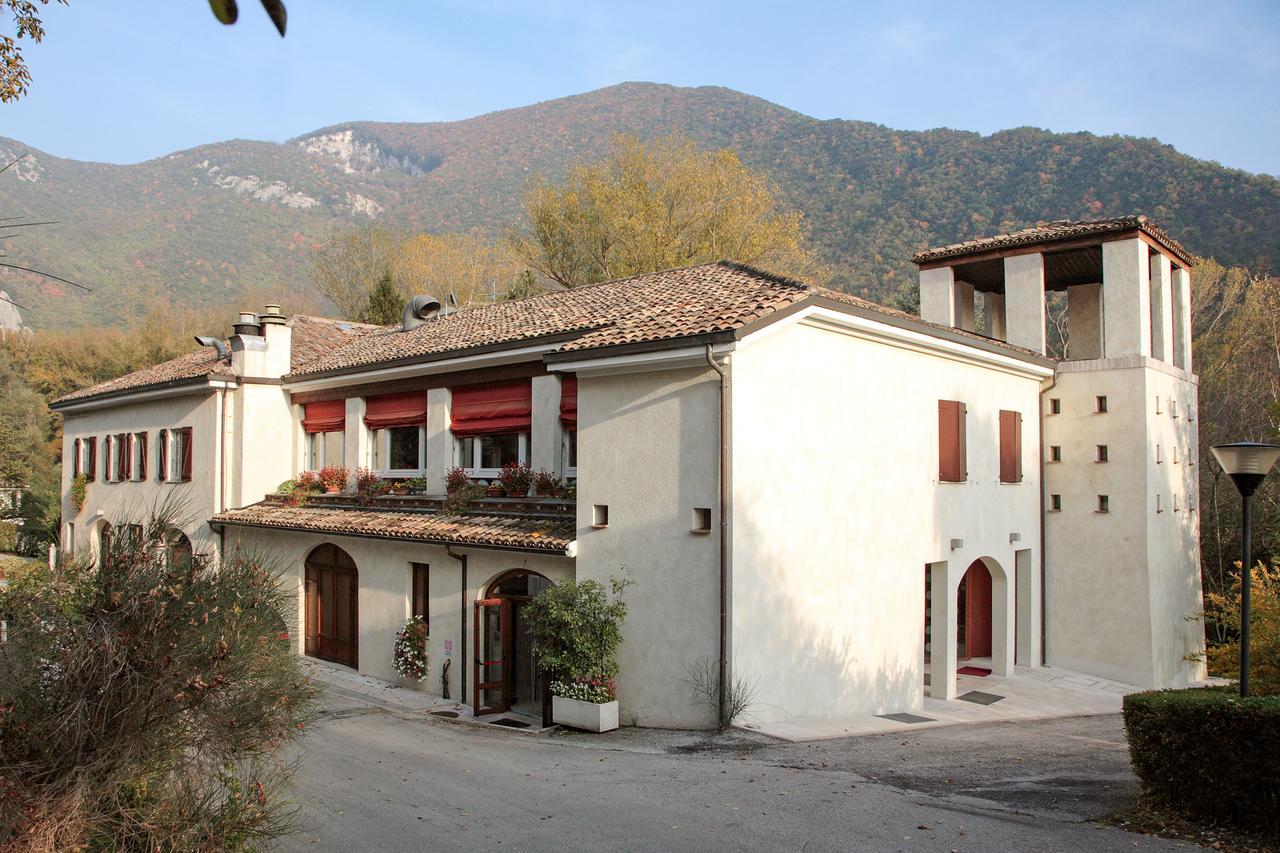 Hotel La Ginestra Acqualagna Zewnętrze zdjęcie
